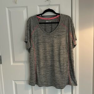 RBX 2X athletic top. Never worn no tags.